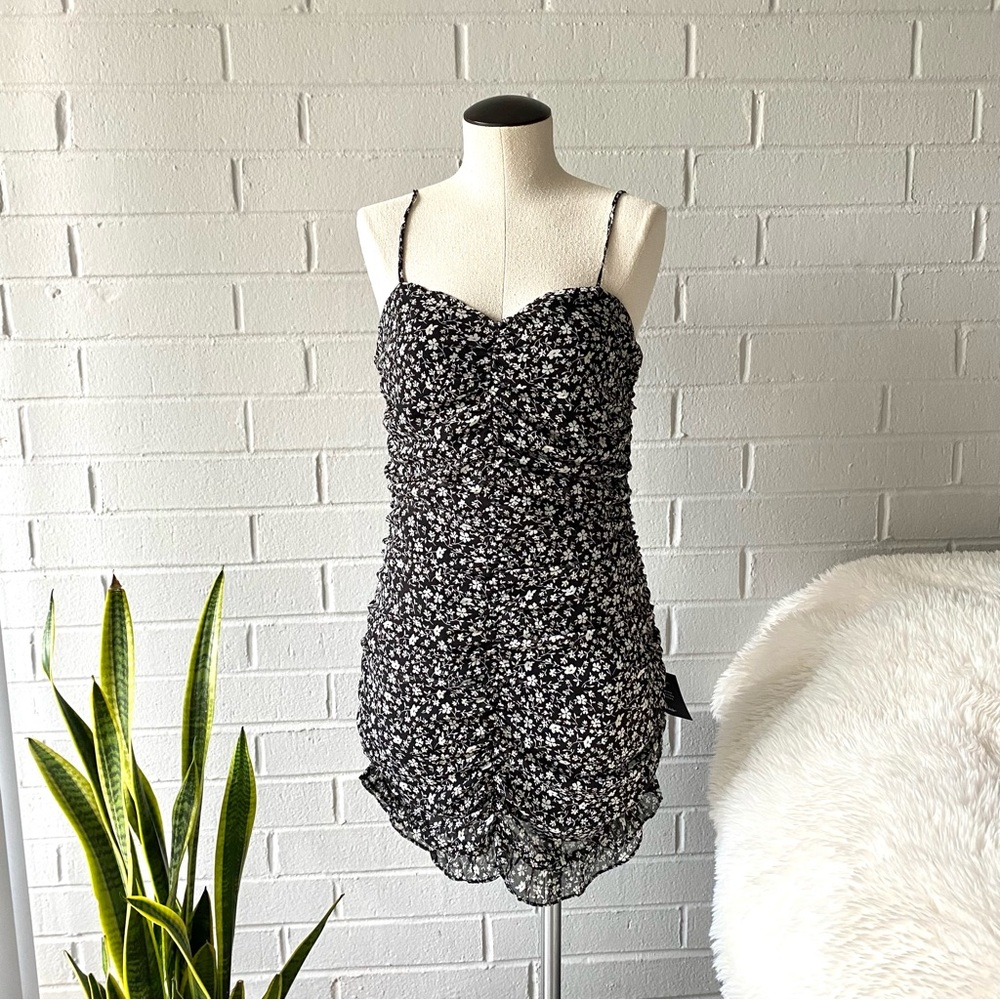 Lulus Dress 👗